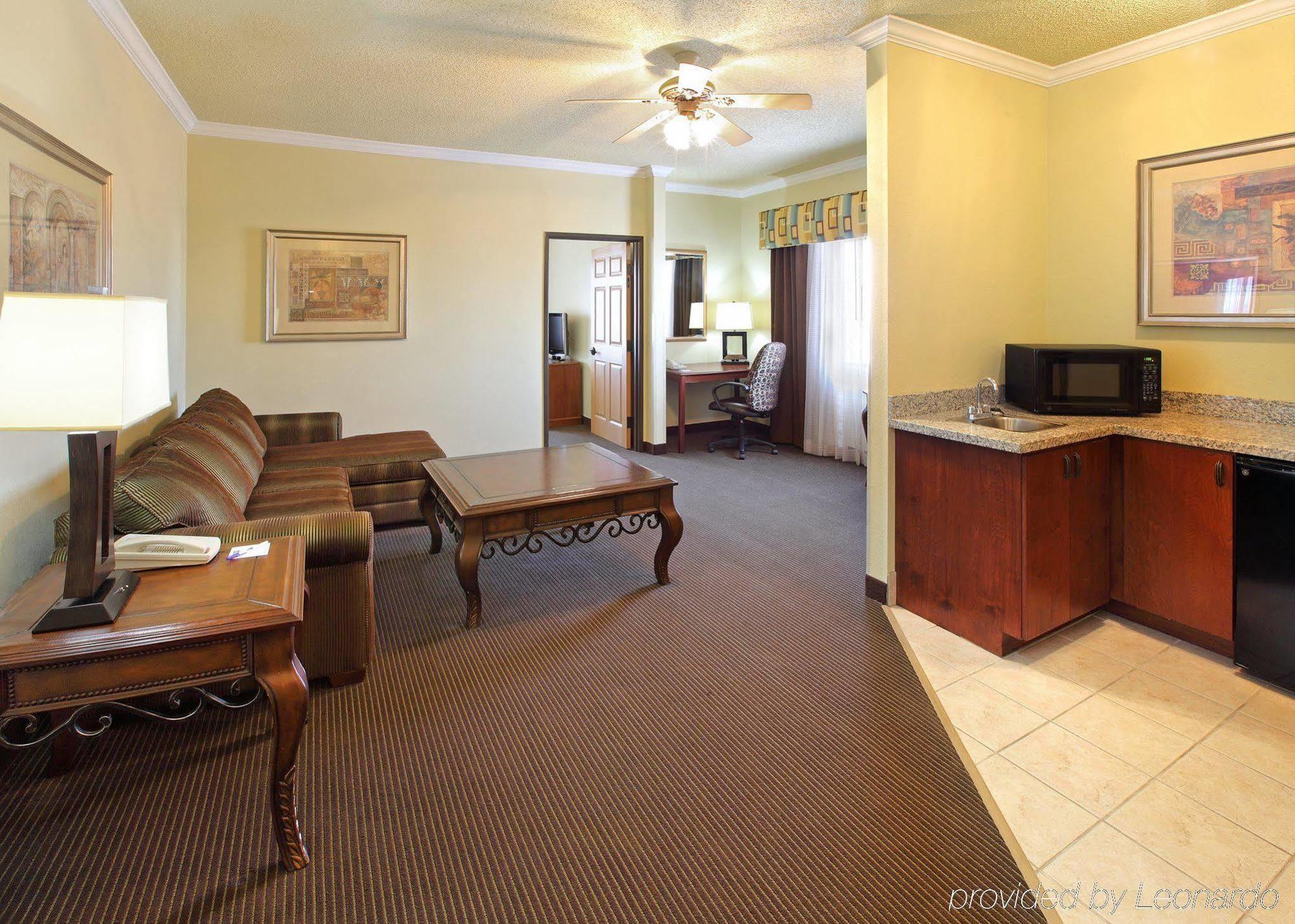 Holiday Inn Express Hotel & Suites Greenville By Ihg Εξωτερικό φωτογραφία