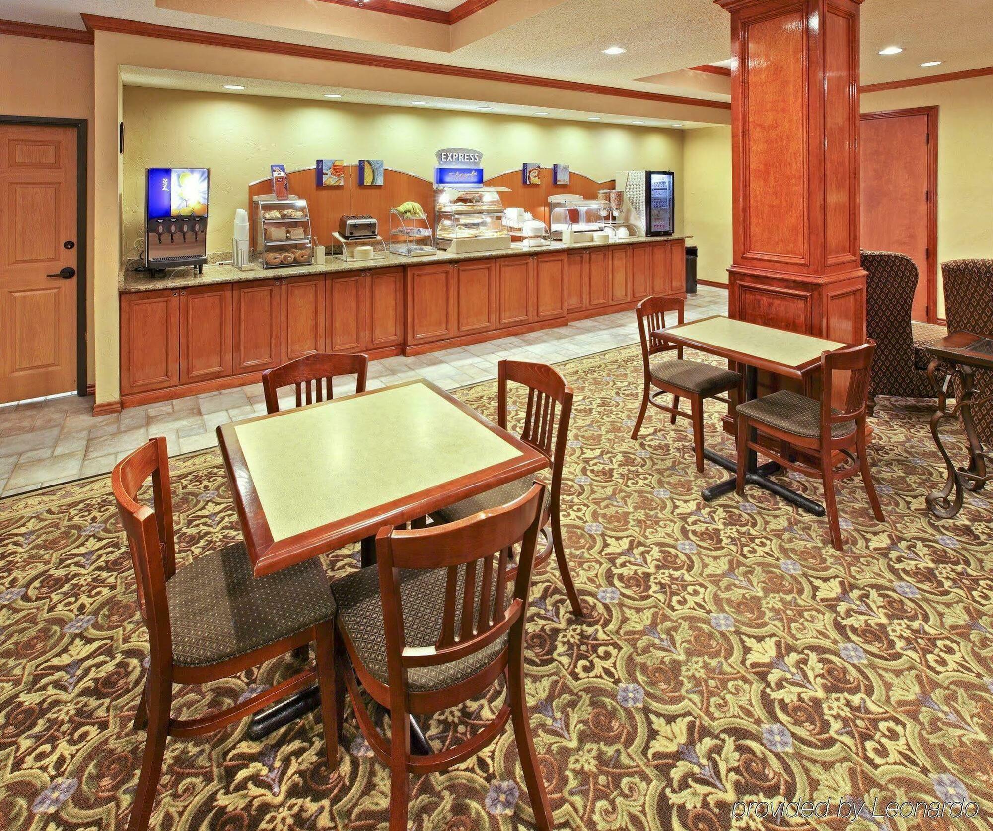 Holiday Inn Express Hotel & Suites Greenville By Ihg Εξωτερικό φωτογραφία